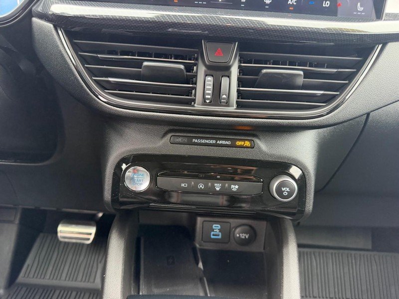 Used 2023 Agate Black Metallic Ford ST-Line Select image 15