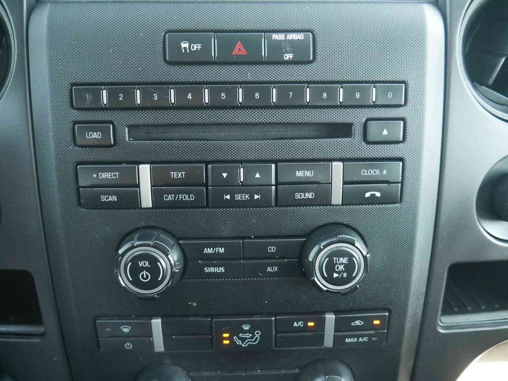 Used 2012  Ford XL image 27