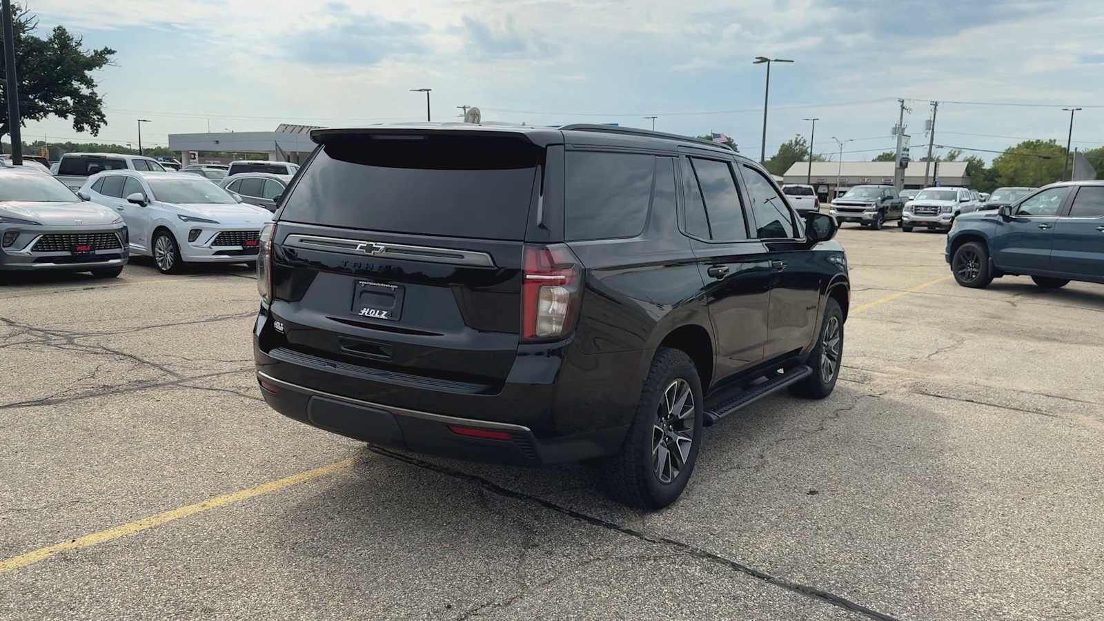 2021 Chevrolet Tahoe Z71 - Photo 8