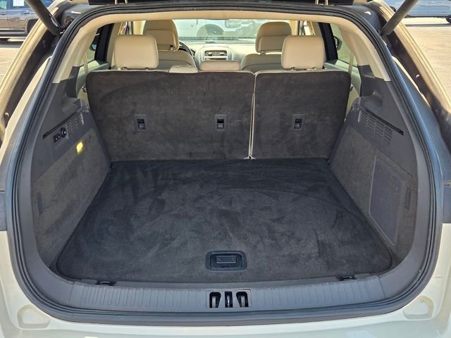 Used 2016 Platinum Lincoln Select image 7