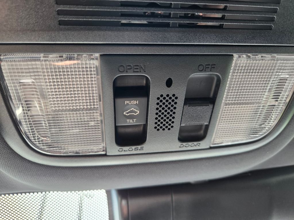 Used 2020  Honda EX image 30