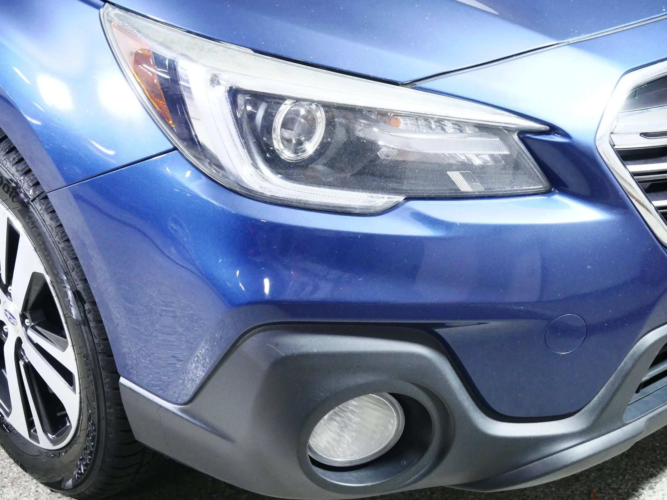 Used 2019 Abyss Blue Pearl Subaru Limited image 16