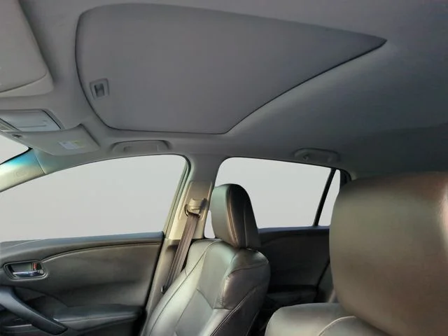 Used 2018 White Acura Technology Package image 20