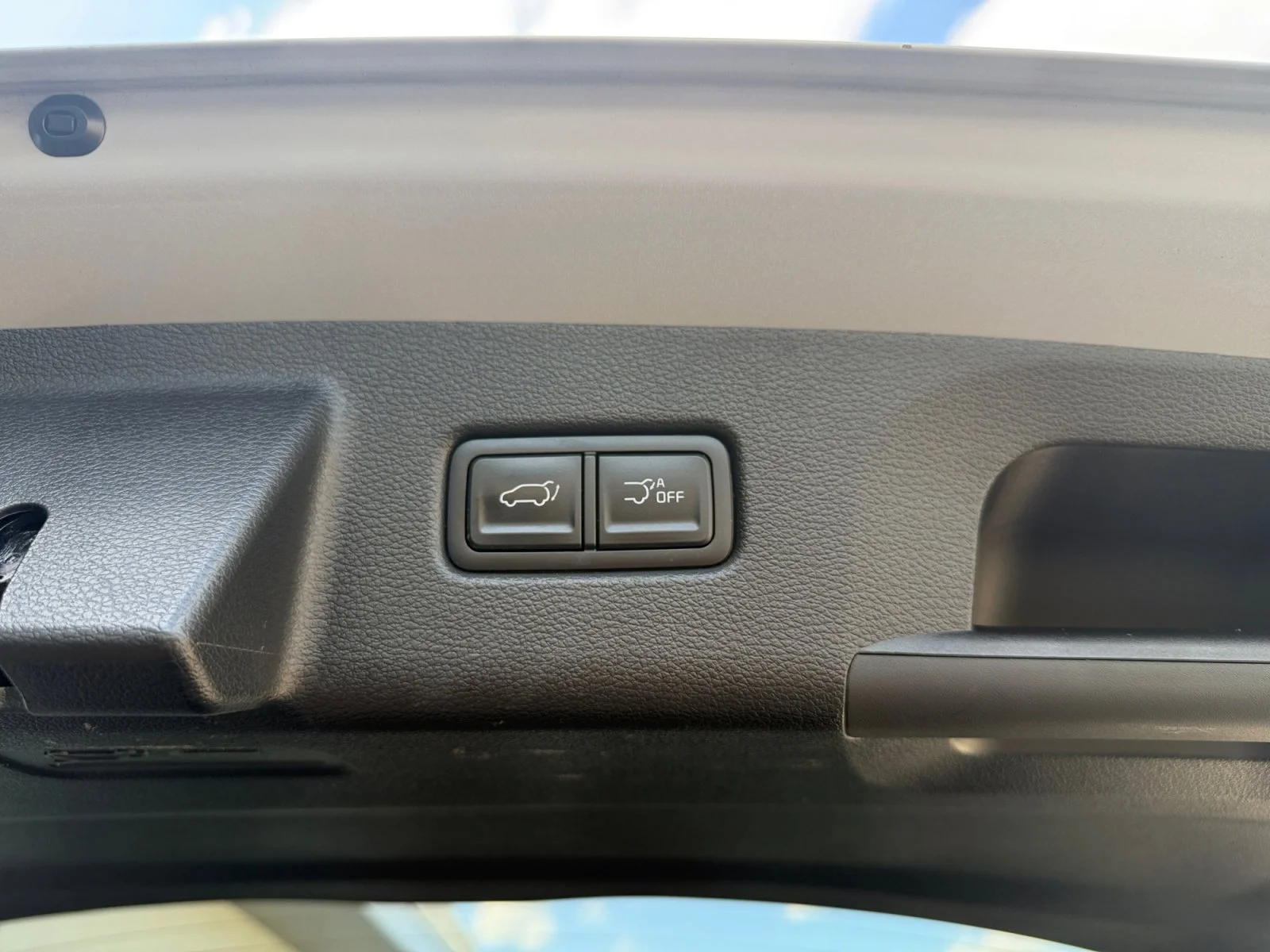 Used 2024 Wolf Gray Kia EX X-Line image 40