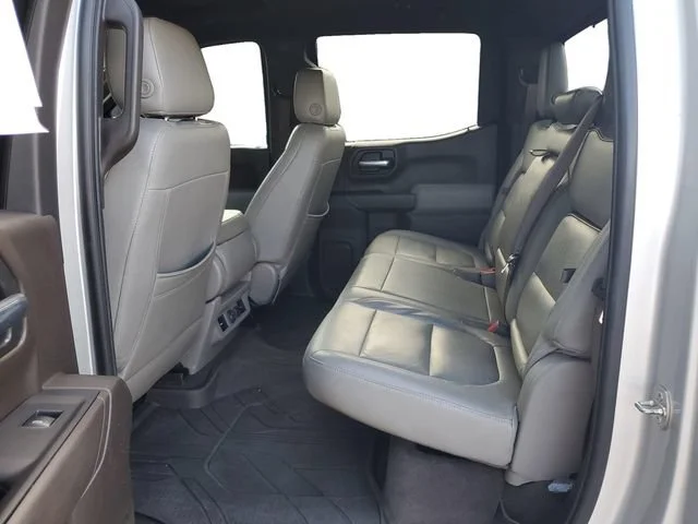 Used 2021 SILVER ICE METALLIC Chevrolet LT image 25