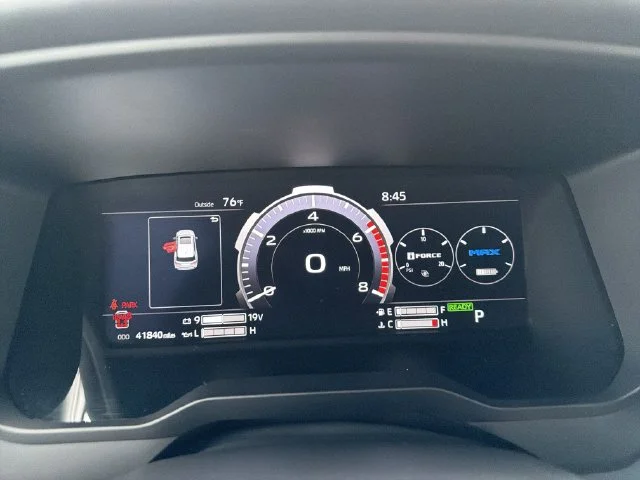 Used 2024 Silver Toyota Platinum image 33
