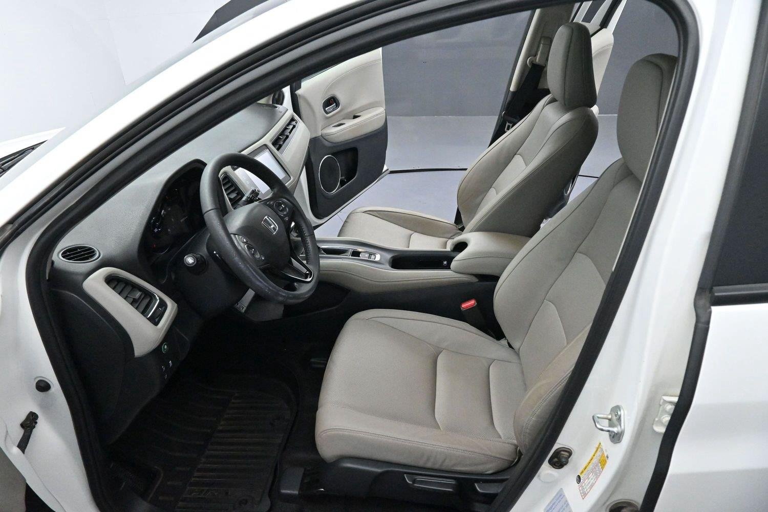 Used 2022 Platinum White Pearl Honda EX-L image 11