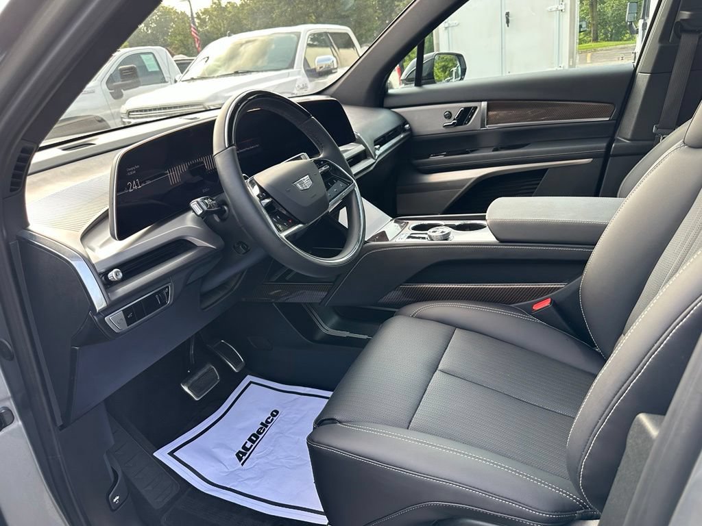 2026 Cadillac VISTIQ Luxury - Photo 10