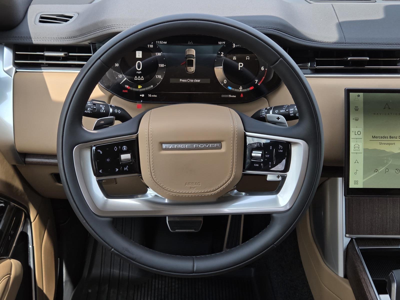 New 2026 Eiger Grey Land Rover SE image 18