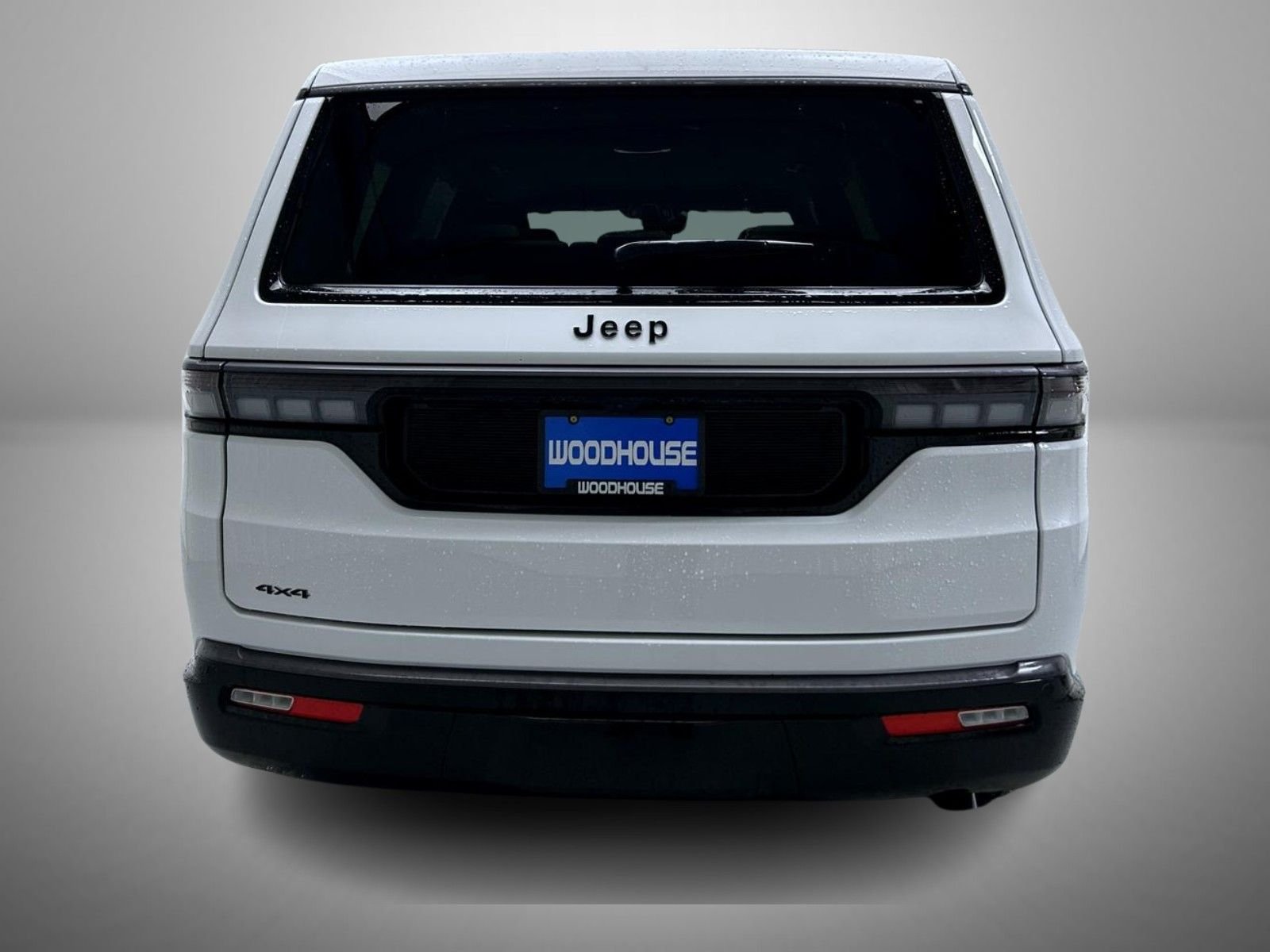 New 2026 Bright White Clear-Coat Exterior Paint Jeep Limited Reserve image 6