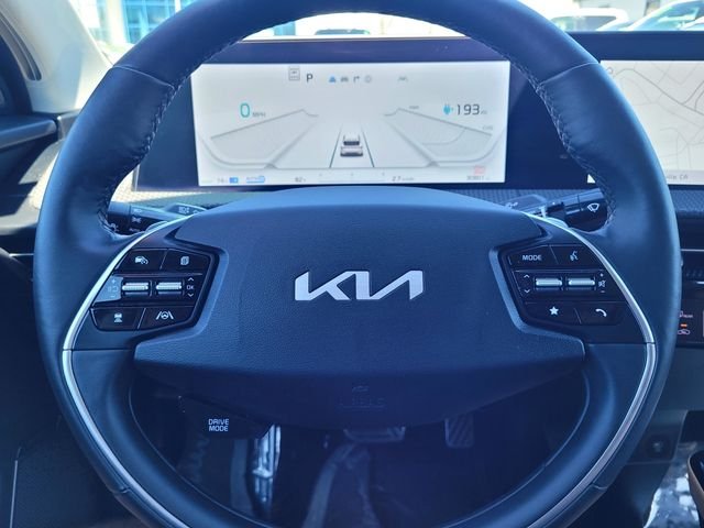 Used 2023 Green Kia GT-Line image 25