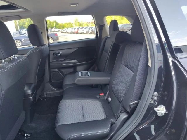 Used 2017 Black Mitsubishi SE image 20