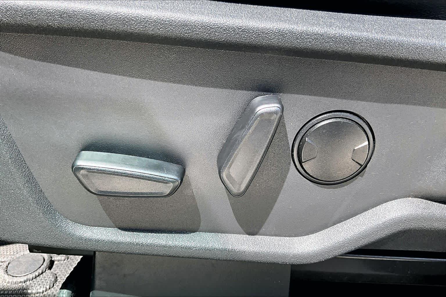 Used 2023 Area 51 Ford Wildtrak image 30
