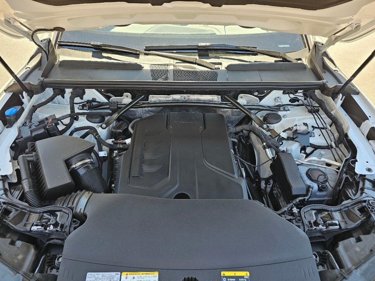Used 2025 White Audi  image 8
