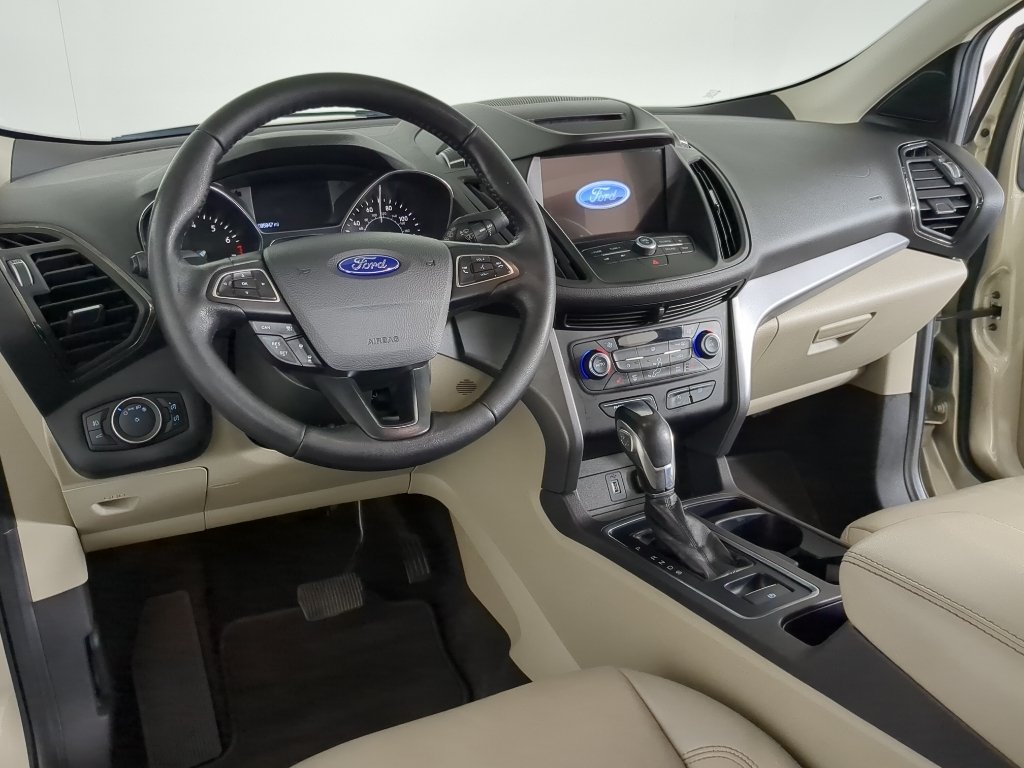 Used 2018 White Gold Metallic Ford SEL image 14