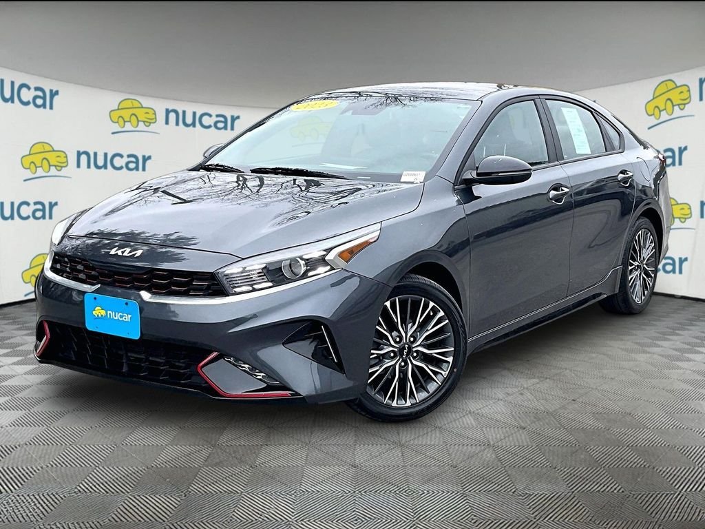 Used 2023 Gravity Gray Kia GT-Line image 3