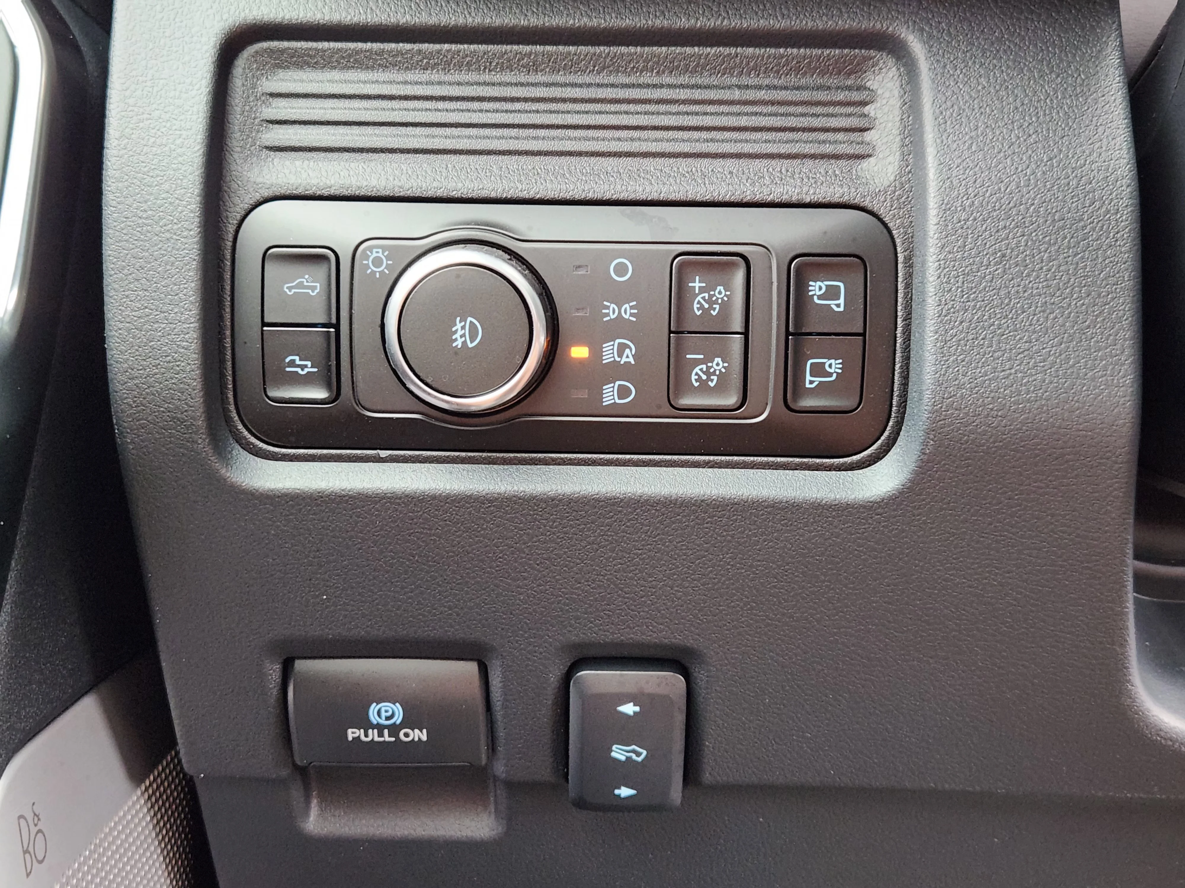 Used 2026  Ford Platinum DRW image 23