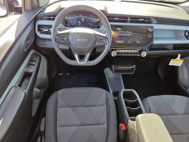 New 2027 Summit White Chevrolet LT image 8