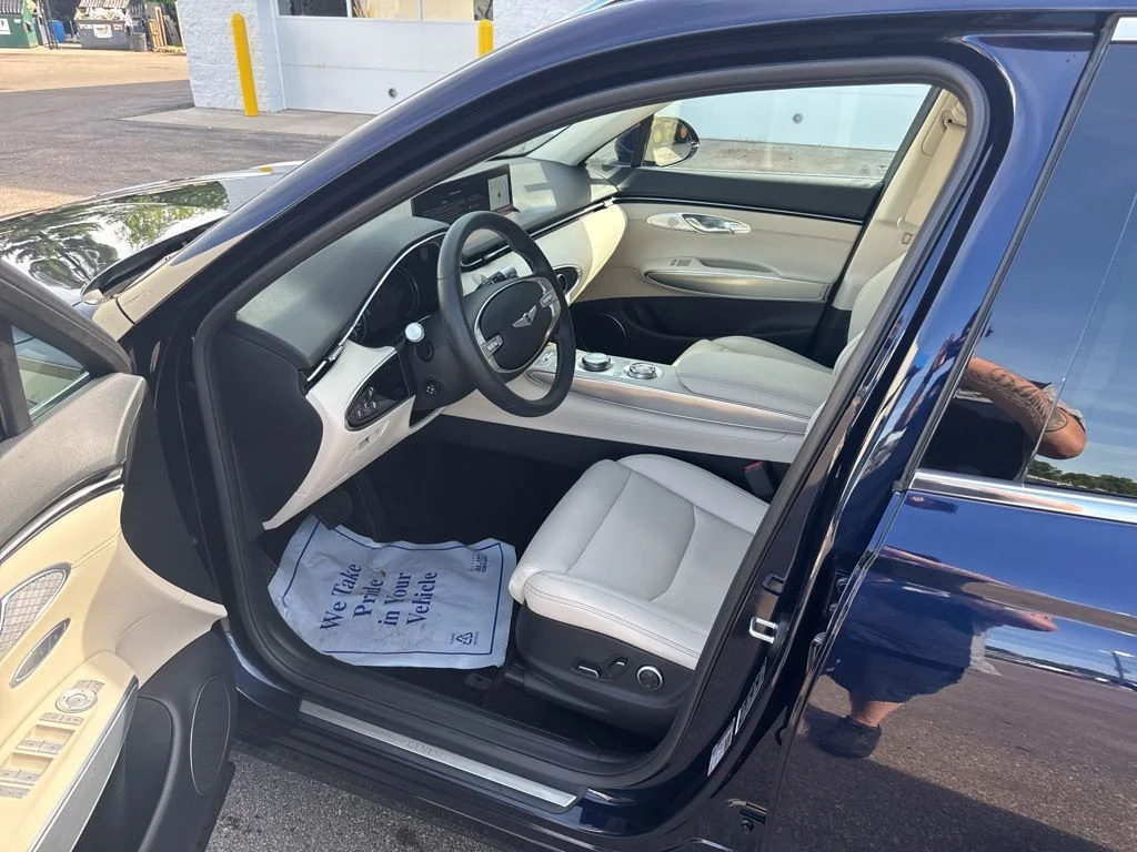 Used 2024 Capri Blue Genesis 2.5T image 13