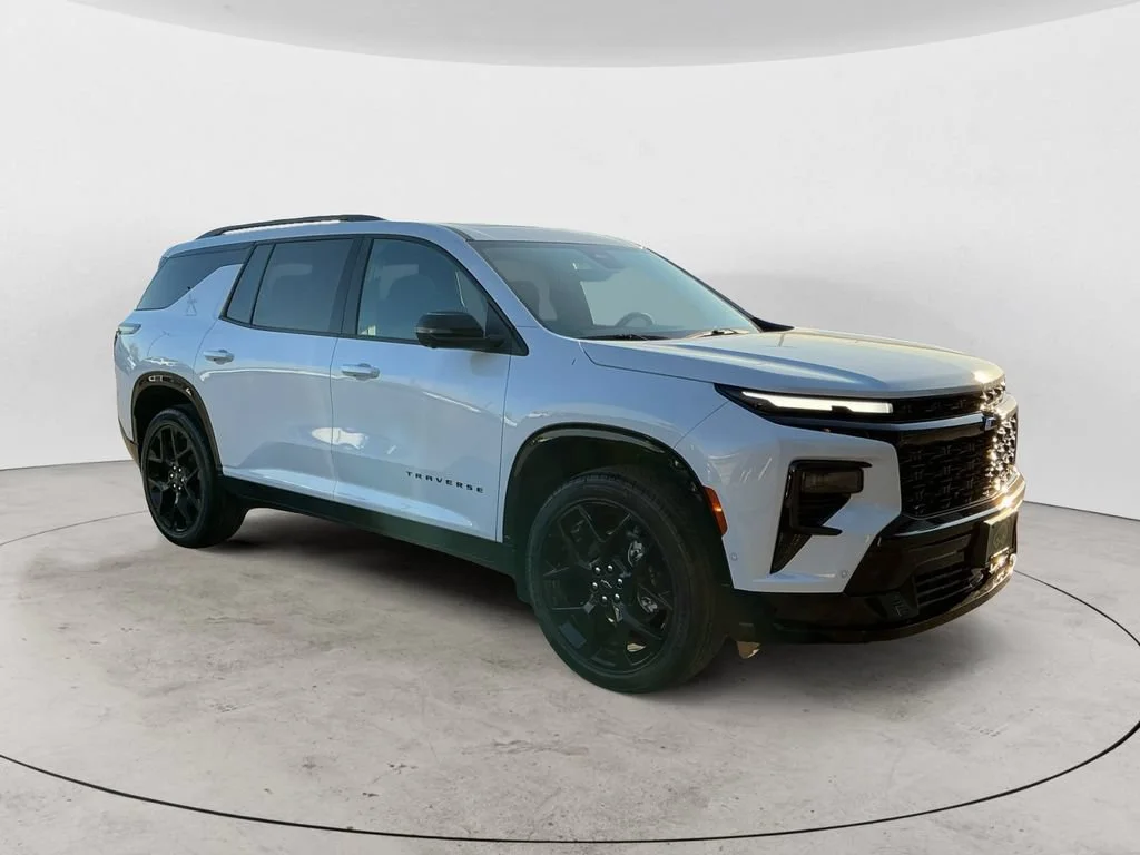 Used 2026 Polar White Tricoat Chevrolet RS image 3