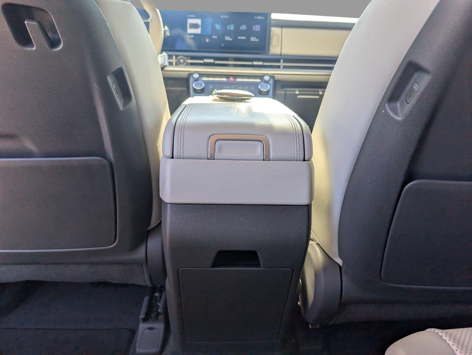Used 2024 Serenity White Hyundai SEL image 34