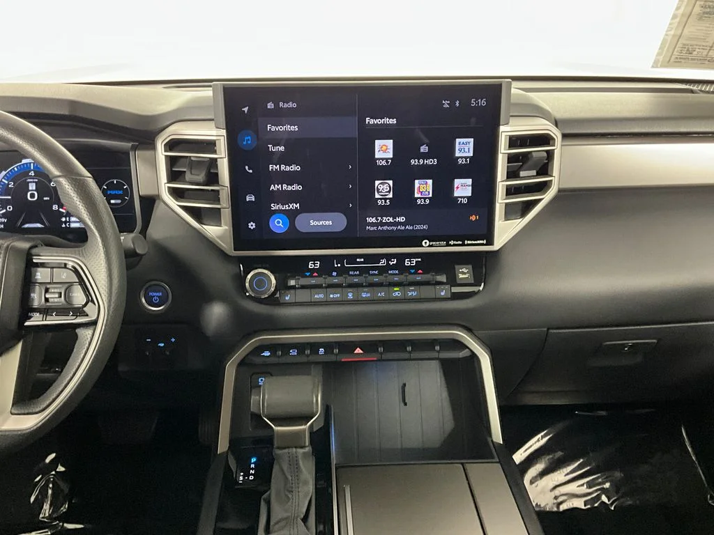 Used 2023 Silver Toyota SR5 image 12