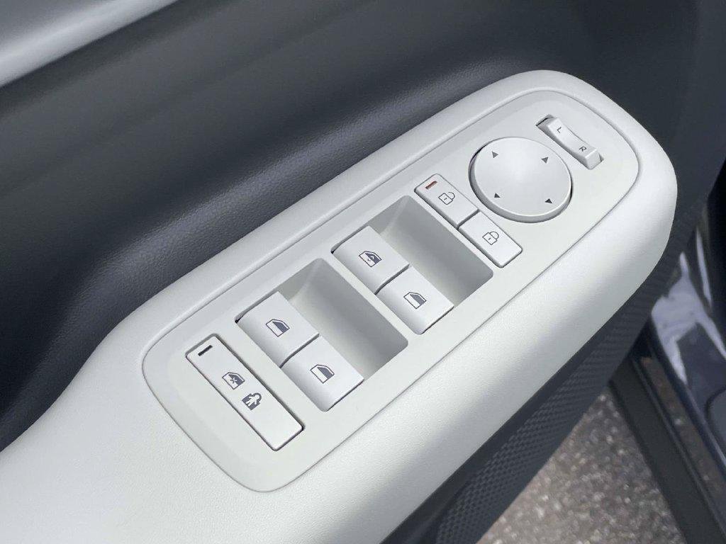 New 2026 Gray Hyundai SE FWD image 15