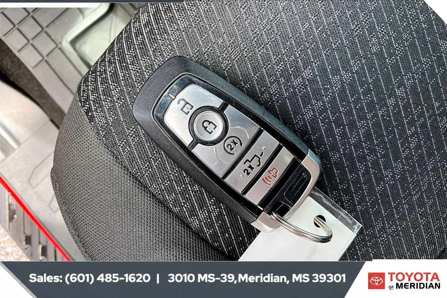 Used 2023 Race Red Ford XLT image 9