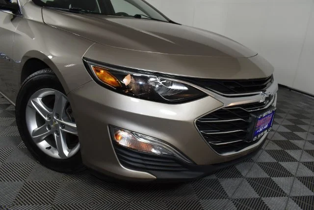 Used 2022 Gray Chevrolet LS image 2