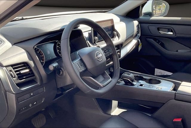 2026 Nissan Rogue SV - Photo 7