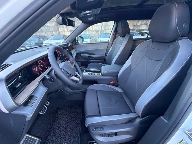 New 2027 White Volkswagen SEL image 18