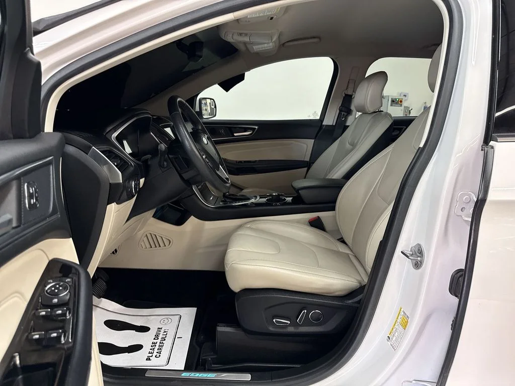 Used 2018 White Platinum Clearcoat Metallic Ford Titanium image 12