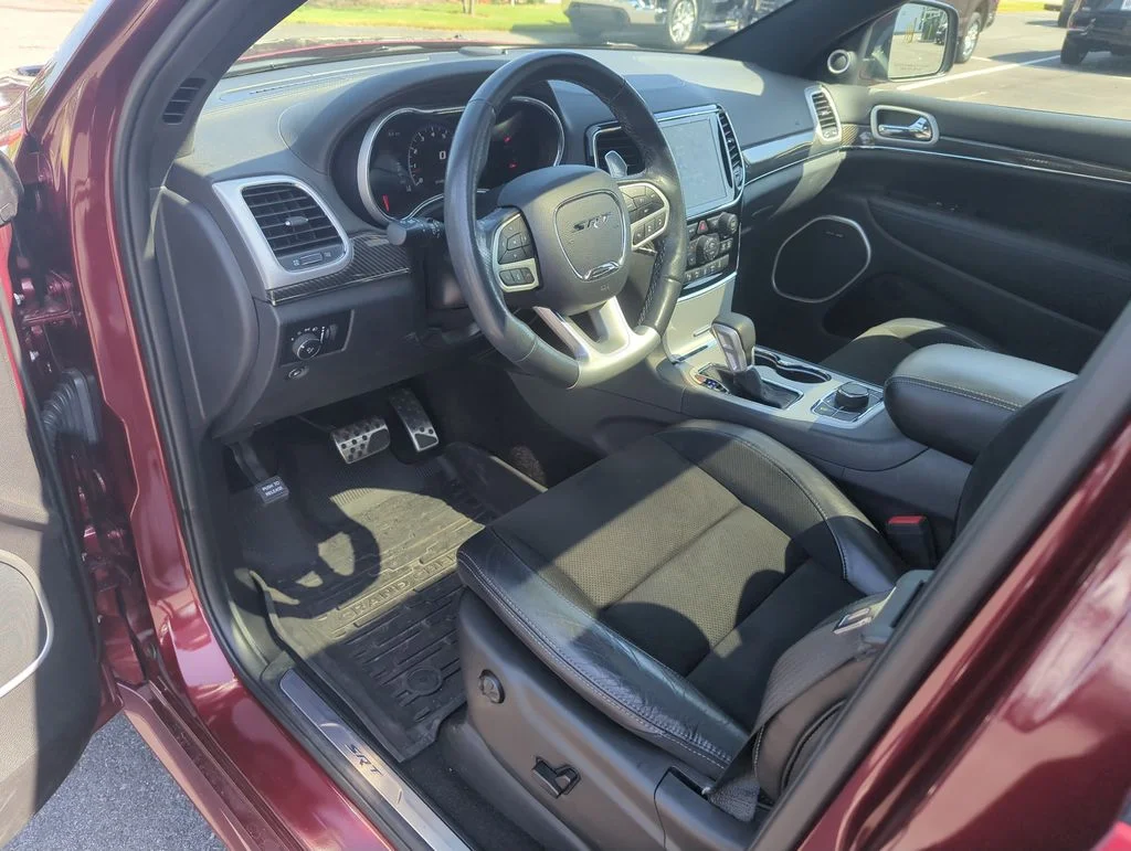 Used 2019 Red Jeep SRT image 10