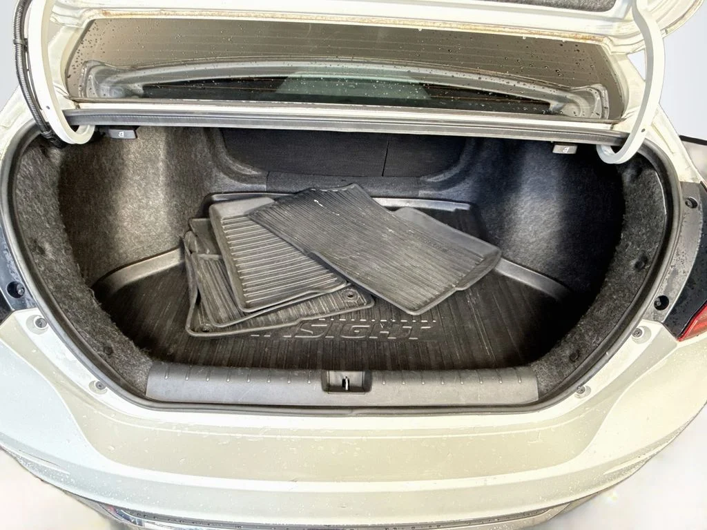 Used 2019 White Orchid Pearl Honda Touring image 27