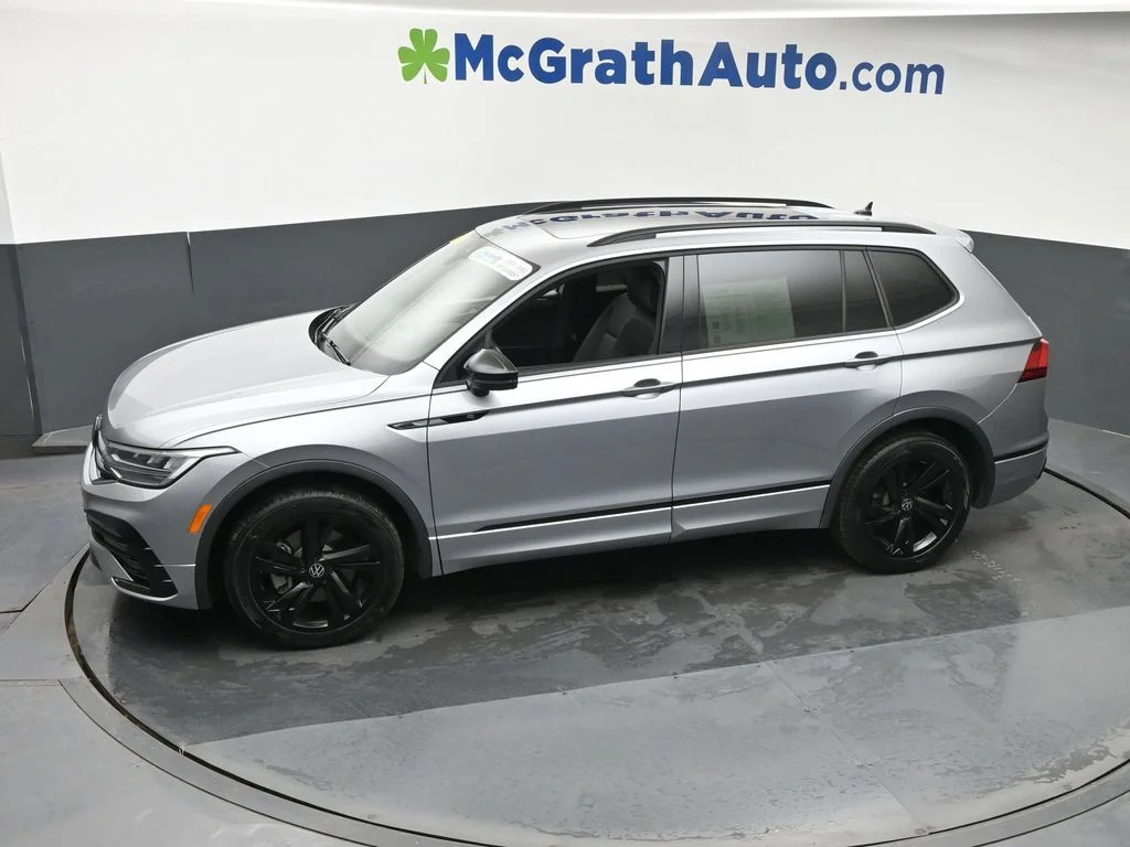 Used 2024 Silver Volkswagen 2.0T SE R-Line Black image 21