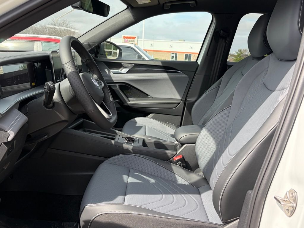 New 2026 Opal White W/Deep Black Roof Volkswagen 2.0T SE R-Line Black image 14