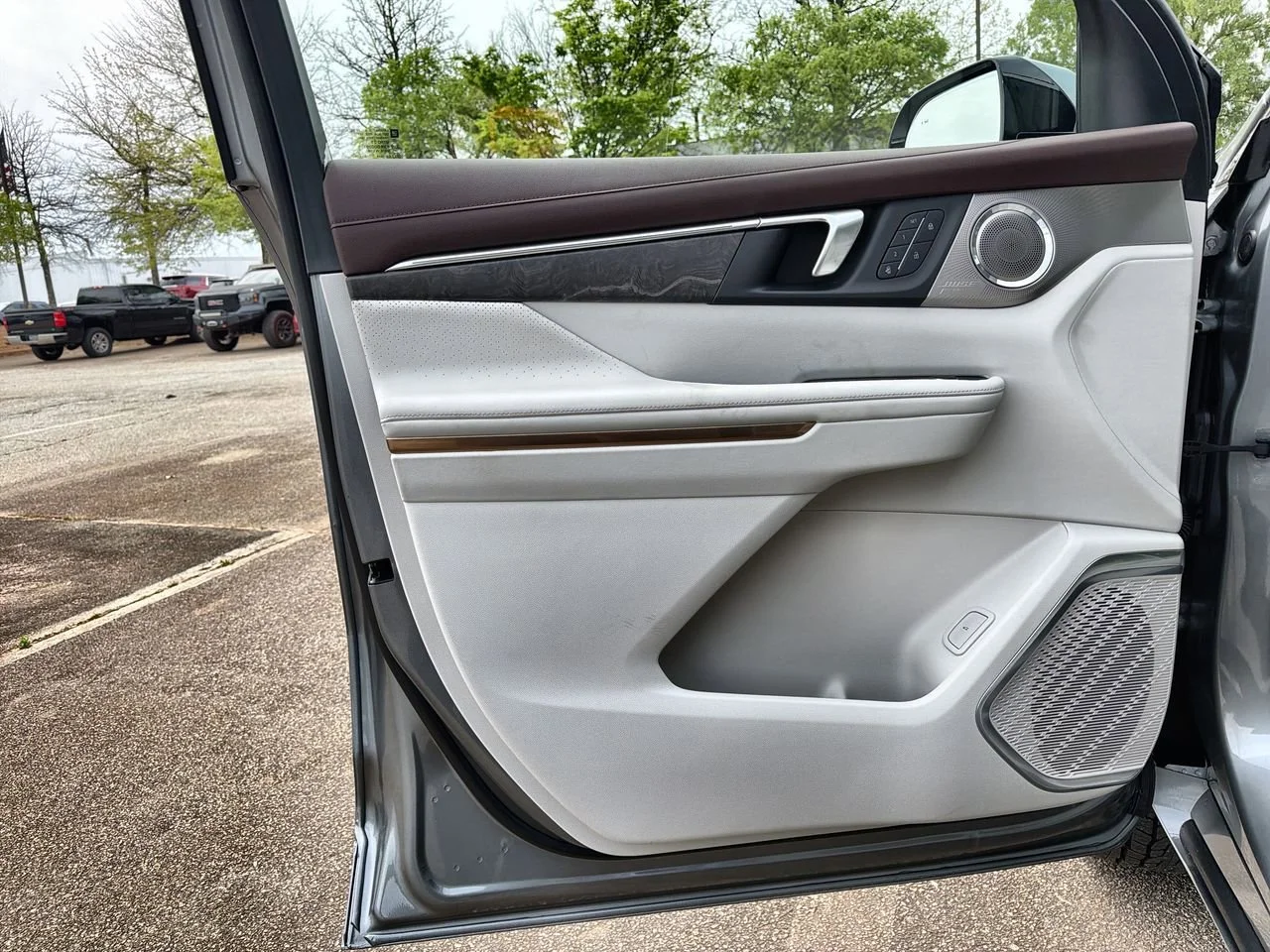 New 2026 Moonstone Gray Metallic Buick Avenir image 18