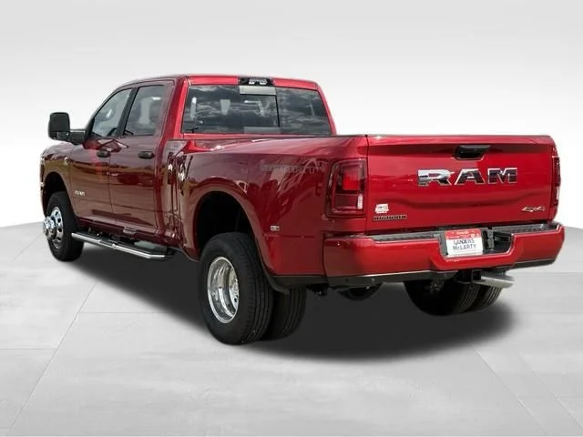 New 2026 Molten Red Pearl-Coat Exterior Paint RAM Big Horn image 7