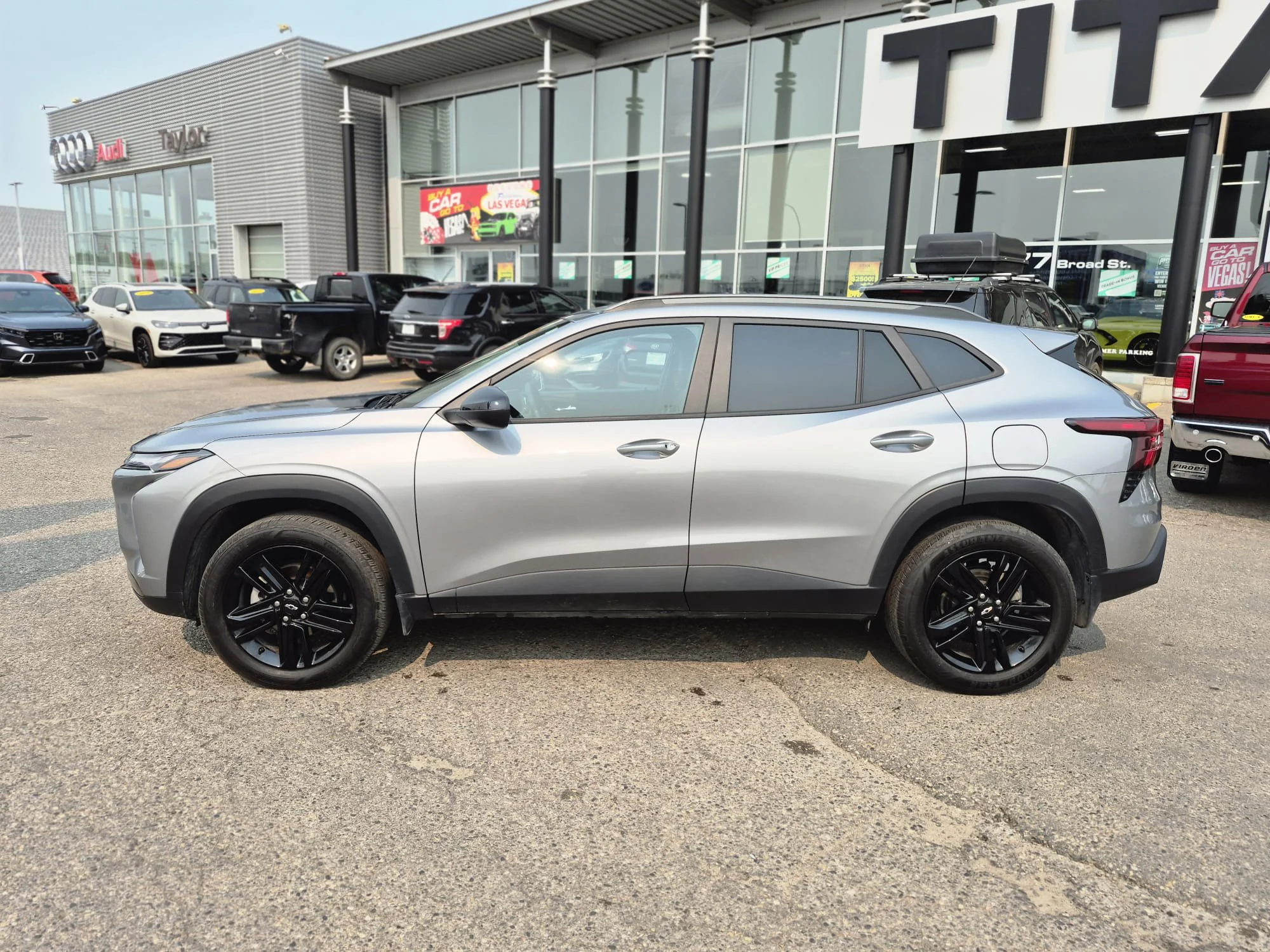 Certified Used 2024 Sterling Grey Metallic Chevrolet ACTIV*Htd Leather | Htd Wheel | Remote Start | Blind Spot Detection | CarPlay | Park Assist image 10