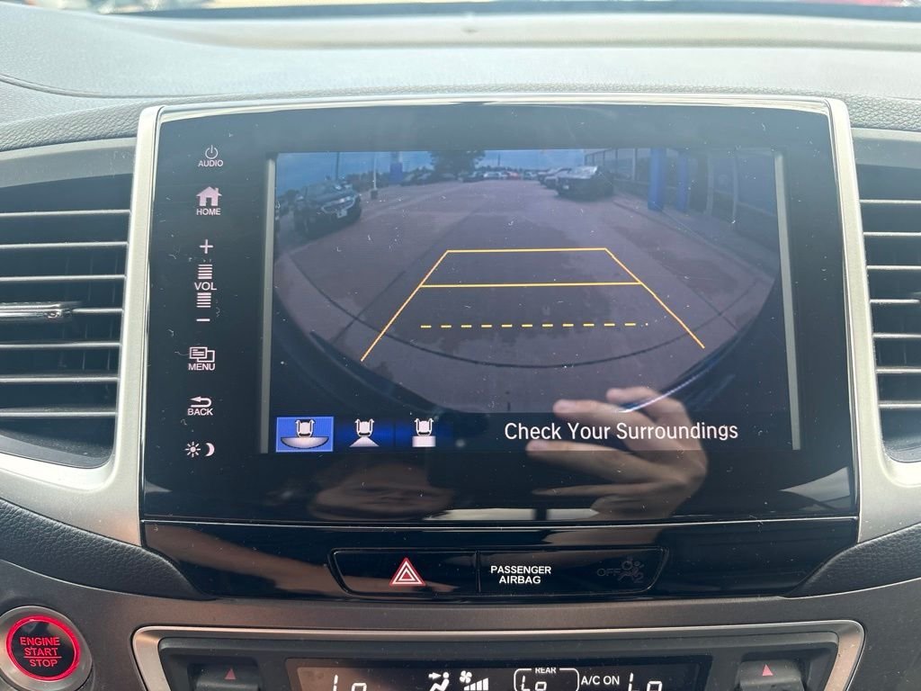 Used 2019 Black Honda RTL-T image 21