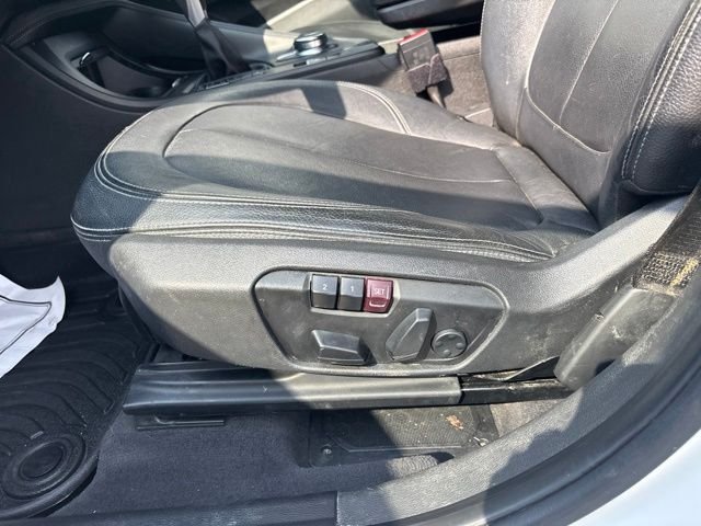 Used 2017 White BMW xDrive28i image 14