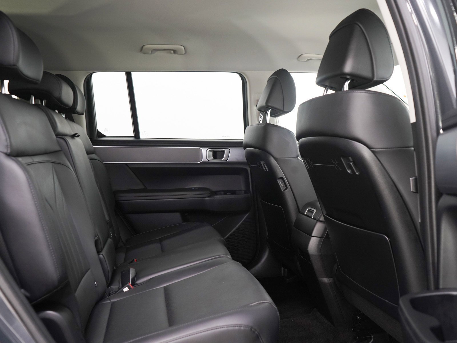 2026 Hyundai Santa Fe SEL - Photo 13