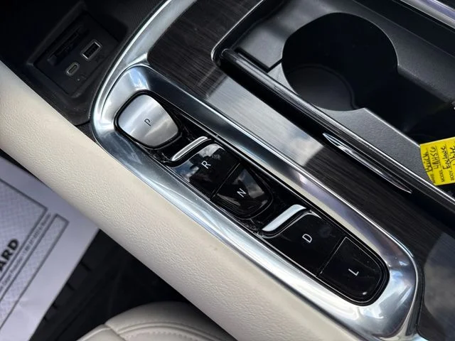 Used 2023 White Buick Essence image 29