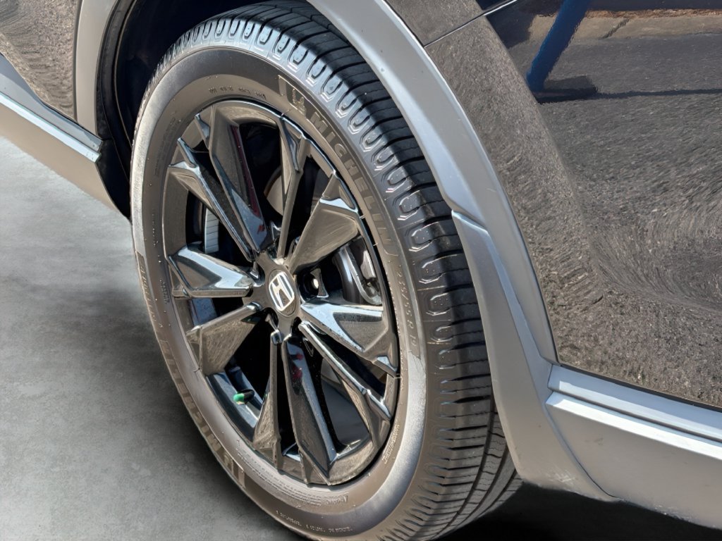 Used 2023  Honda Sport Touring image 9