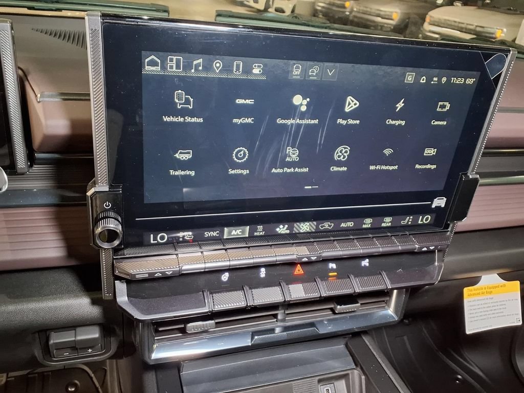 2026 GMC HUMMER EV 2X - Photo 18