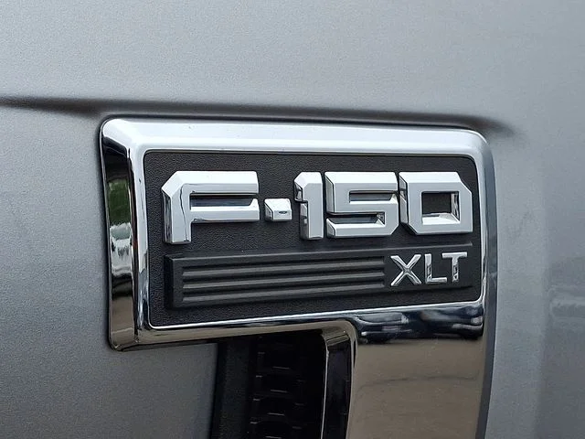 Used 2022 Silver Metallic Ford XLT image 29