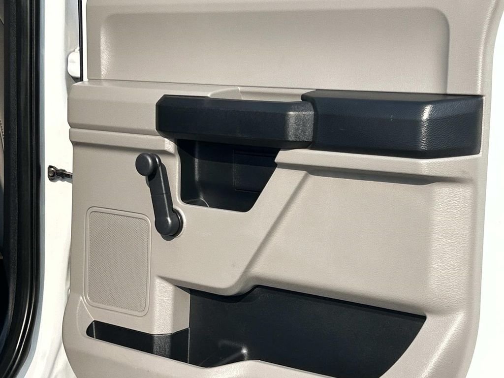 Used 2021 Oxford White Ford XL image 17