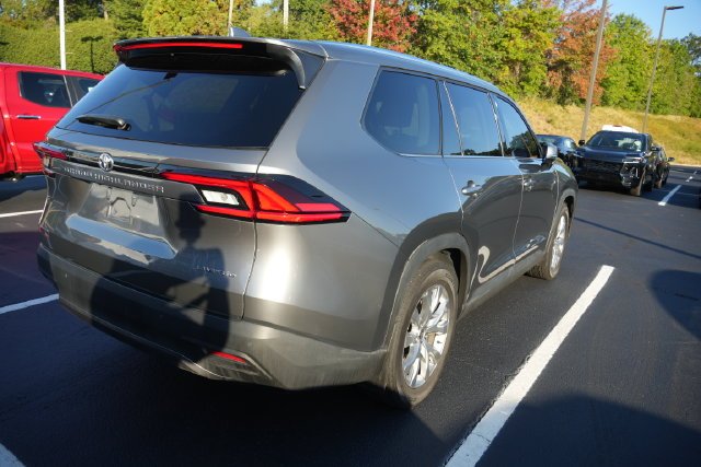 Certified Used 2026  Toyota Limited image 19