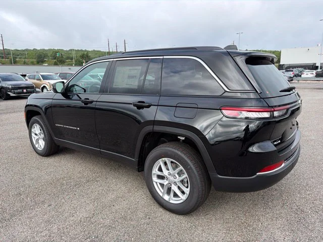 New 2026 Black Jeep Laredo image 5