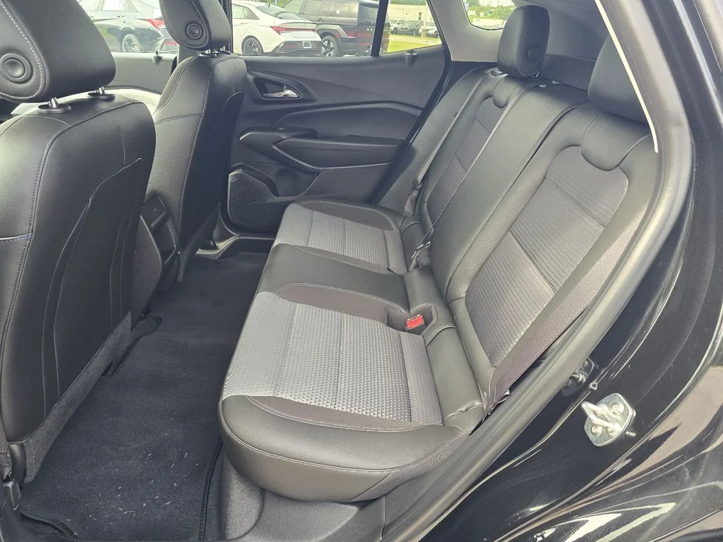 Used 2025 Mosaic Black Metallic Chevrolet LT image 11